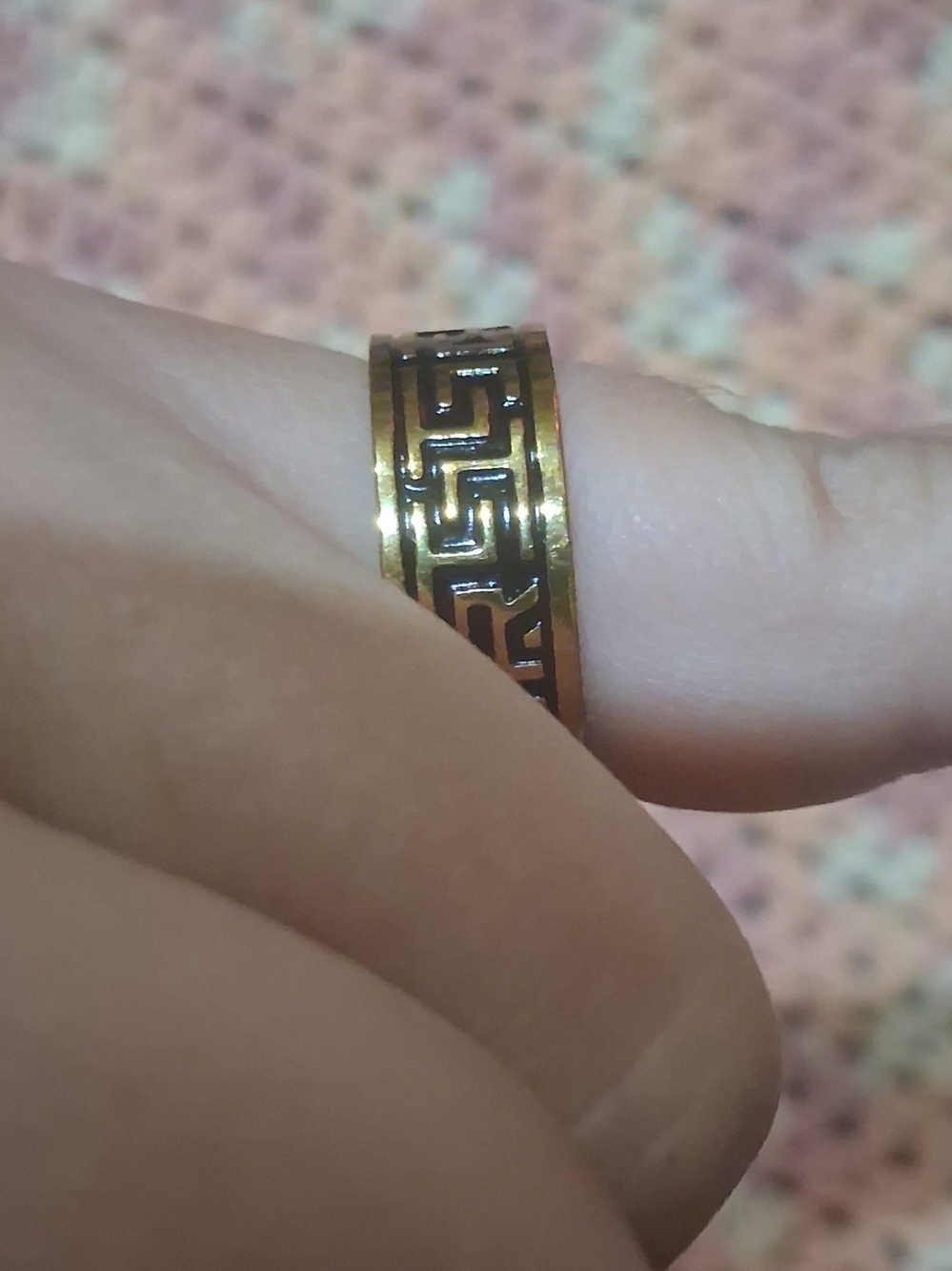 18K Greek Key Ring - Picture 5 of 7